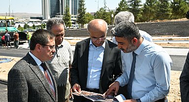 Başkan Er, İnönü Üniversitesi’nde gerçekleştirilen yol çalışmalarını yerinde inceledi