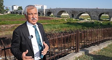 Başkan Karalar: Hızlı tren köprüsü inşaatı sebebiyle, Seyhan Nehri yatağına su verilemiyor