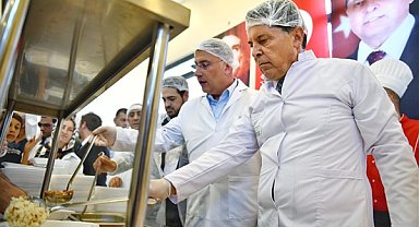 Başkan Özer: Yedi noktada daha sıcak yemek dağıtım merkezi açacağız