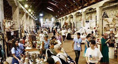 Bursa'da cam ve seramik atölyesinde üretilen ürünler İstanbul'daki festivalde sergilendi