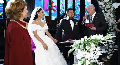 Dervişoğlu, Aydın ile Eryürük çiftinin nikah töreninde şahitlik yaptı