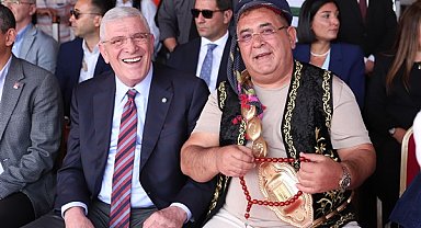 Dervişoğlu, Taha Akgül Karakucak Güreşleri’ni izledi