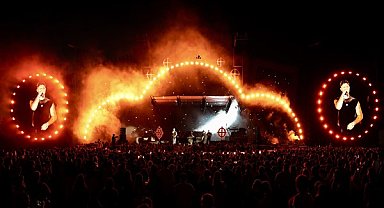 Dünyaca ünlü sanatçı Jason Derulo, İstanbul’u salladı!