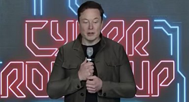Elon Musk, X'in Brezilya'dan operasyonlarını çekeceğini söyledi