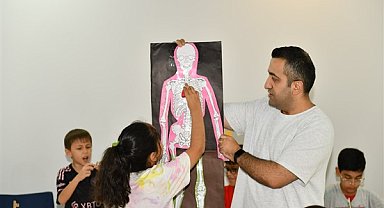 Esenyurt'ta çocuklar deneyimleyerek öğreniyor