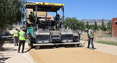 Eskişehir Büyükşehir Belediyesi, yol genişletme ve altyapı çalışmaları gerçekleştiriyor