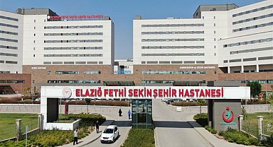 Fethi Sekin Şehir Hastanesi’nde kalbinde kitle tespit edilen hasta ameliyat oldu
