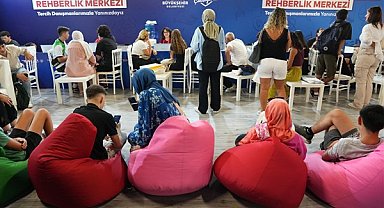 İBB, YKS'ye giren adaylara tercih hizmeti sundu