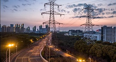 IEA: Küresel elektrik talebi bu yıl ve önümüzdeki yıl güçlü bir şekilde artacak