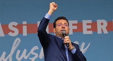 İmamoğlu'ndan milli boksör Esra Yıldız Kahraman’a tebrik