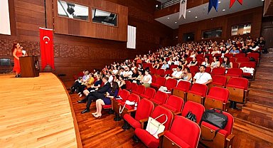 İZELMAN Anaokulları, yeni eğitim dönemi öncesi seminer düzenledi