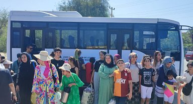 İzmir'de vatandaşlar için deniz gezileri devam ediyor