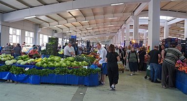 Orhangazi Belediyesi kapalı pazaryerini yenileyerek hizmete sundu