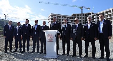 Sağlık Bakanı Memişoğlu, Trabzon’daki sağlık tesislerini ziyaret etti