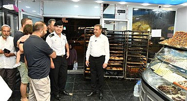 Şanlıurfa Valisi Şıldak, Karaköprü’de esnafı ziyaret etti