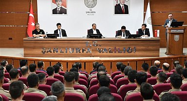 Şanlıurfa Valisi Şıldak, motosikletli polis timleriyle bir araya geldi