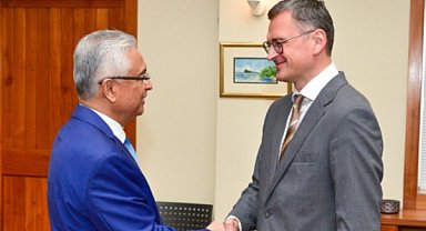 Ukrayna Dışişleri Bakanı Kuleba, Mauritius Başbakanı Jugnauth tarafından kabul edildi
