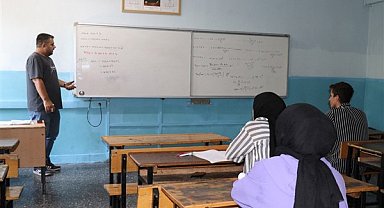 Üniversiteyi kazanan gençlerden Başkan Canpolat’a teşekkür