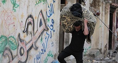 UNRWA: Tekrarlanan tahliye emirleri Gazze Şeridi'ndeki aileleri tekrar kaçmaya zorladı