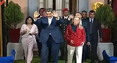 Venezuela Seçim Konseyi Maduro'nun zaferini yineledi