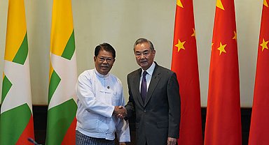 Wang Yi, Myanmarlı mevkidaşıyla görüştü