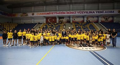 Yenimahalleli çocuklar yaz okulunu tamamladı
