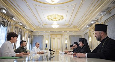 Zelenski: Kilise'nin karşılaştığı zorlukların üstesinden gelmek için çalışıyoruz