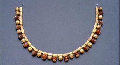 2 bin 700 yıllık Bintepeler kolyesi Türkiye'ye iade edildi