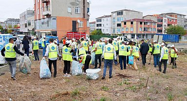 Avcılar'da temizlik hareketi başladı