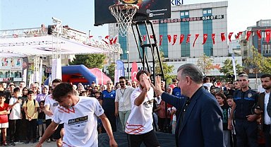 Bakan Bak, İstanbul’da Avrupa Spor Haftası etkinliğine katıldı