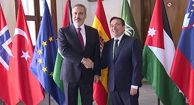 Bakan Fidan, İspanya Başbakanı Sanchez ve Dışişleri Bakanı Albares ile görüştü
