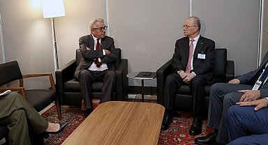 Başbakan Mustafa, birçok dünya lideri ve uluslararası yetkiliyle görüştü