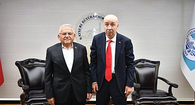 Başkan Büyükkılıç, Cumhurbaşkanı Başdanışmanı Aslan'ı makamında ağırladı