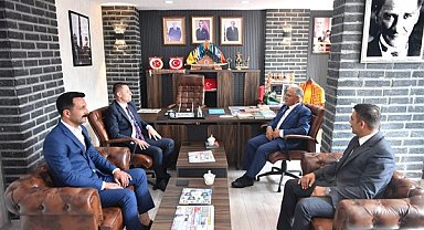 Başkan Büyükkılıç'tan Ülkü Ocakları Kayseri İl Başkanlığı’na ziyaret