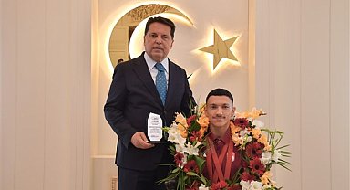 Başkan Özer, para sporcu Umut Ünlü'yü ağırladı