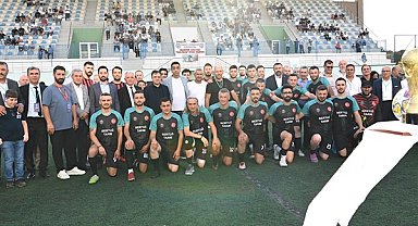 Başkan Şahin, halı saha turnuvası ve Trendyol 1. Ligi maçlarını izledi