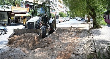 Bornova Belediyesi, Zafer Caddesi’ndeki yol çalışmalarını sürdürüyor