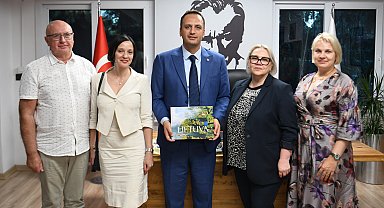 Bornova ve Jonava arasında