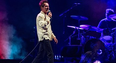 Çim Konserlerinde Teoman sahne aldı