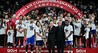 Cumhurbaşkanı Erdoğan, Anadolu Efes'i tebrik etti