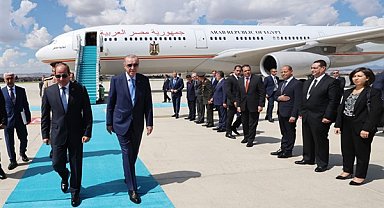 Cumhurbaşkanı Erdoğan, Mısır Cumhurbaşkanı Sisi'yi Esenboğa Havalimanı’nda karşıladı