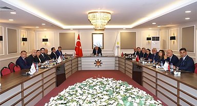 Dervişoğlu, Başkanlık Divanı üyeleri ile bir araya geldi