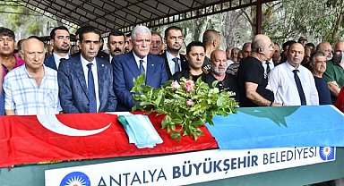 Dervişoğlu, Cemal Dönmezer'n cenaze törenine katıldı
