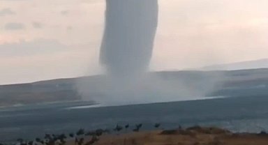 Fırat Nehri üzerinde hortum paniği yaşandı