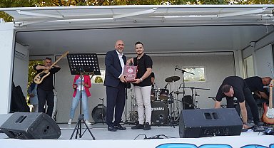 Gazi Fest’te birçok sanatçı bir araya geldi