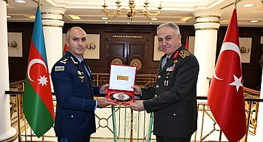 Gürak, Azerbaycan Hava Kuvvetleri Komutanı Tümgeneral İslamzade'yi kabul etti