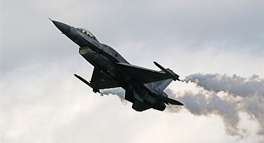 IDF: Lübnan'daki çeşitli bölgelere topçu ateşi açıldı