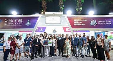 İzmir'de Yaratıcı Kent Teknolojileri temalı Ideathon etkinliği düzenlendi
