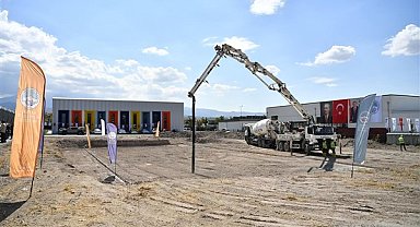 Kayseri Naciye-Ramazan Büyükkılıç ve Kızları Alzheimer Gündüz Bakım Evi temeli atıldı