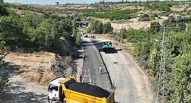 Malatya Büyükşehir Belediyesi’nin yol çalışmaları sürüyor